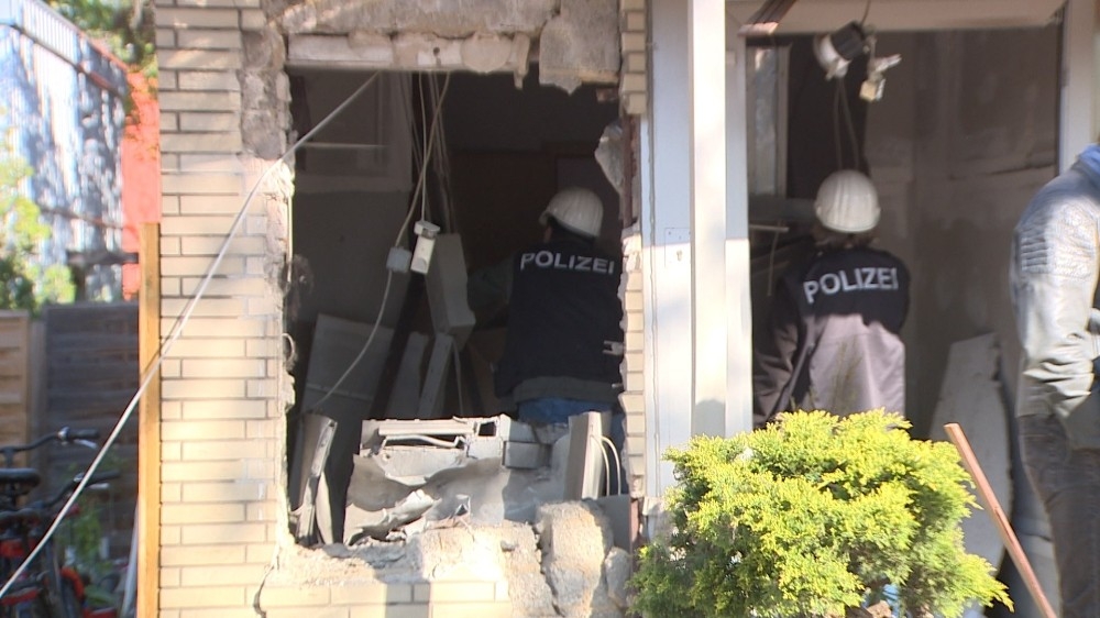Almanya'da banka ATM'leri havaya uçuruldu