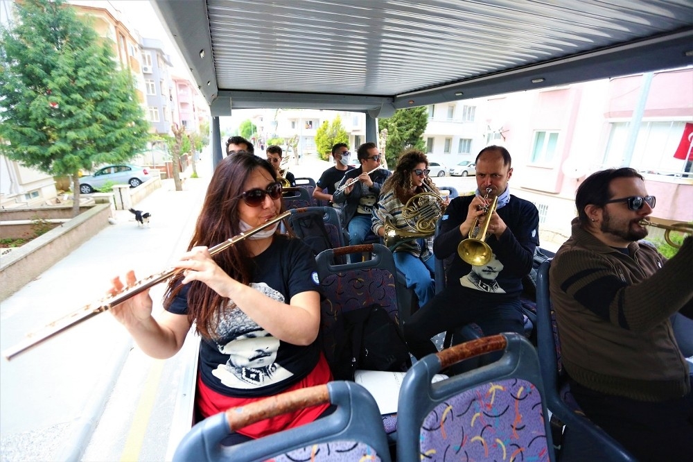 Büyükşehir'den 23 Nisan'da gezici araçlarla mobil konser