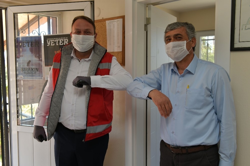 Çiğli Belediyesi'nden ailelere gıda desteği