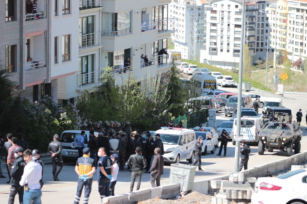 Kavga ettiği eşinin eve dönmesi için çocuklarını rehin aldı