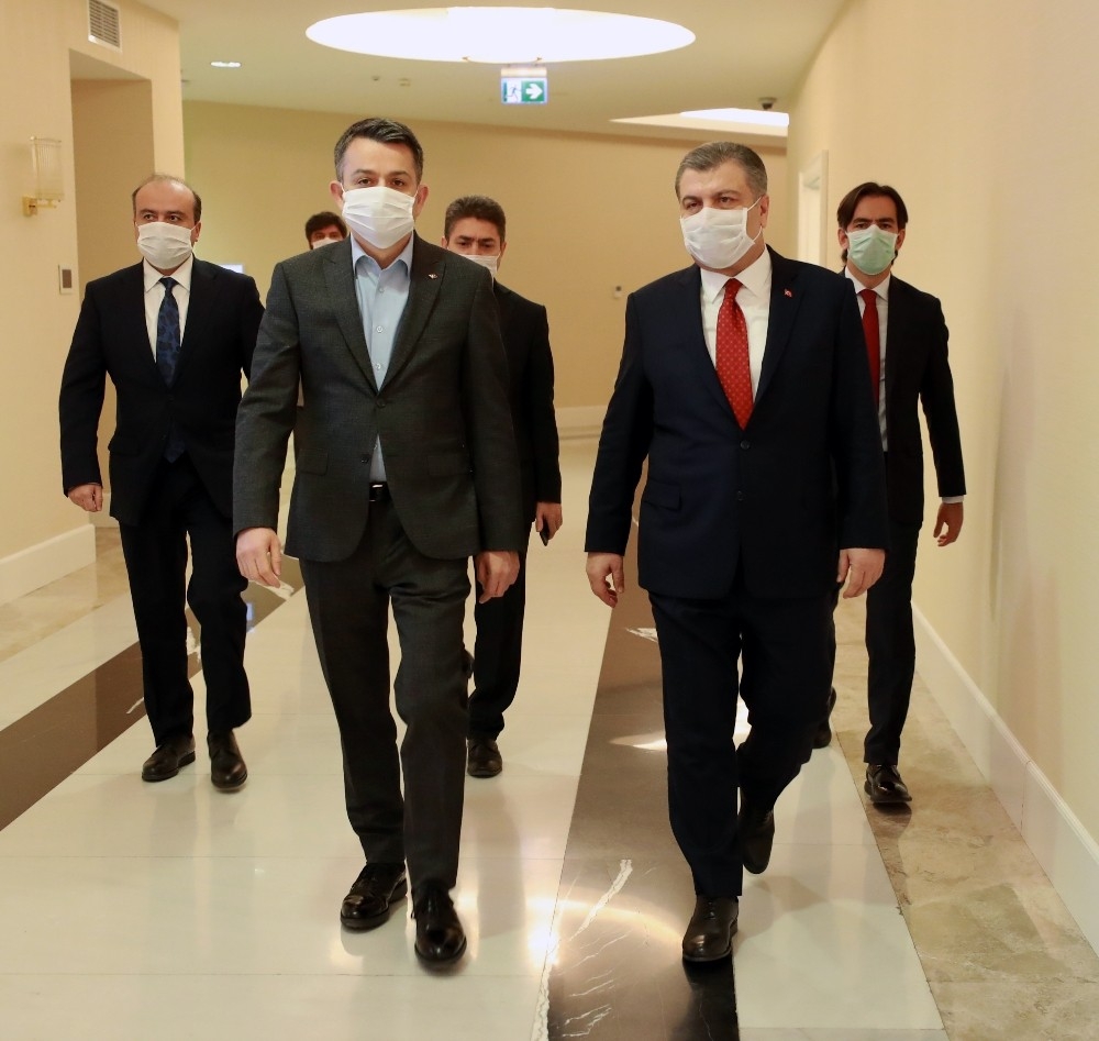 Sağlık Bakanı Koca ile Tarım Bakanı Pakdemirli buluştu
