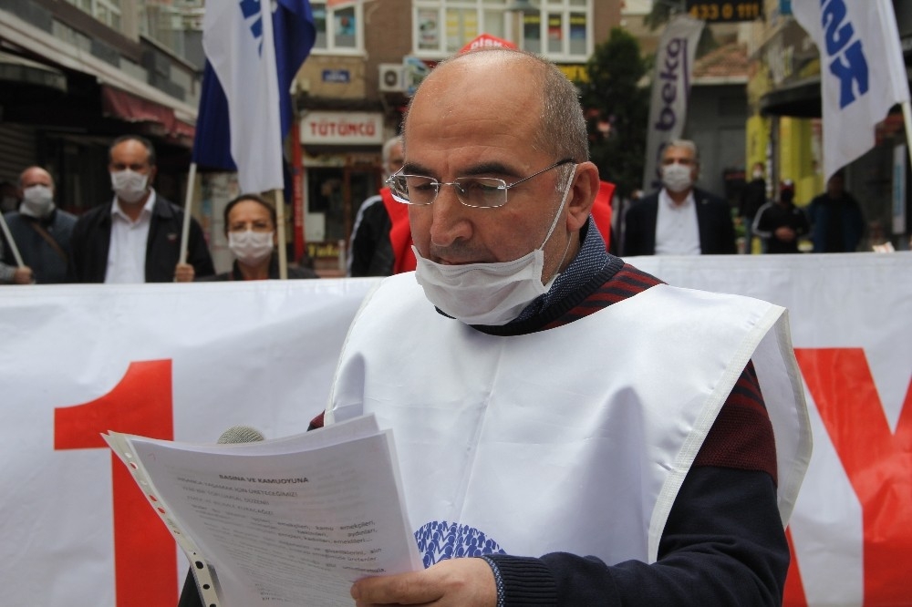 Samsun'da sosyal mesafeli 1 Mayıs eylemi