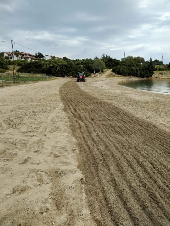 Çeşme'de plajlar sezona hazırlanıyor! 