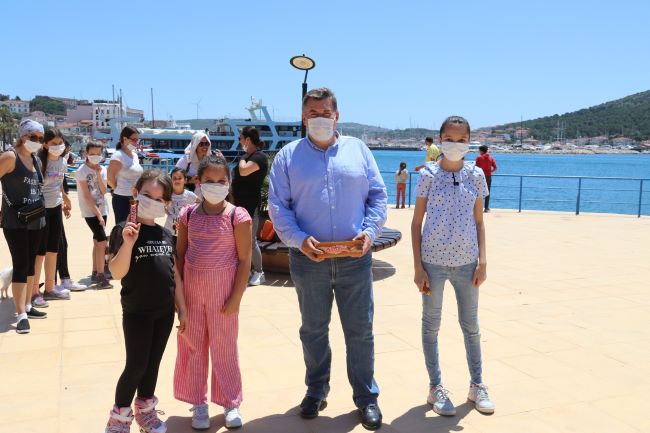 Başkan Oran çocukların yüzünü güldürdü