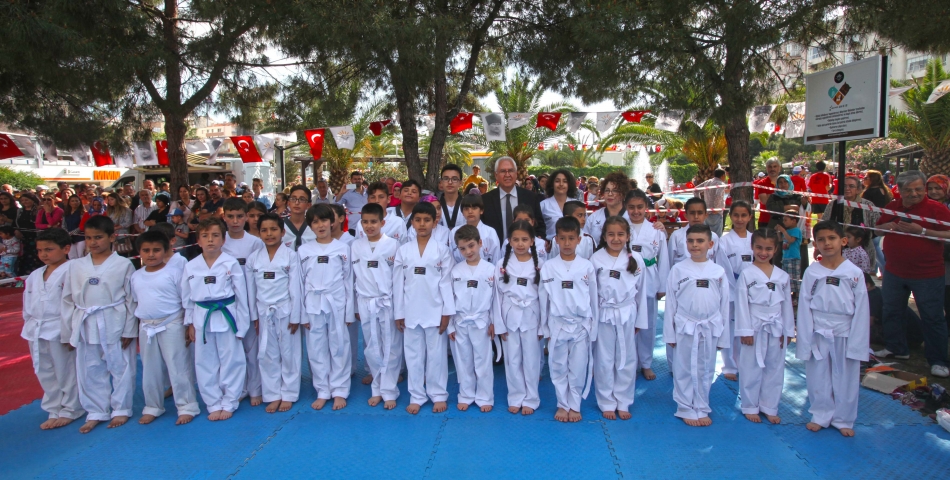 Karabağlar’da 19 Mayıs coşkusu