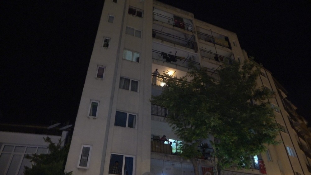 7. kattan düşen genç hastanede hayatını kaybetti