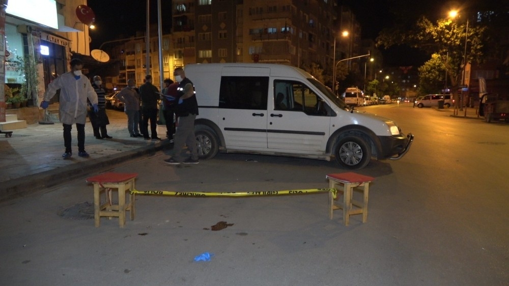7. kattan düşen genç hastanede hayatını kaybetti