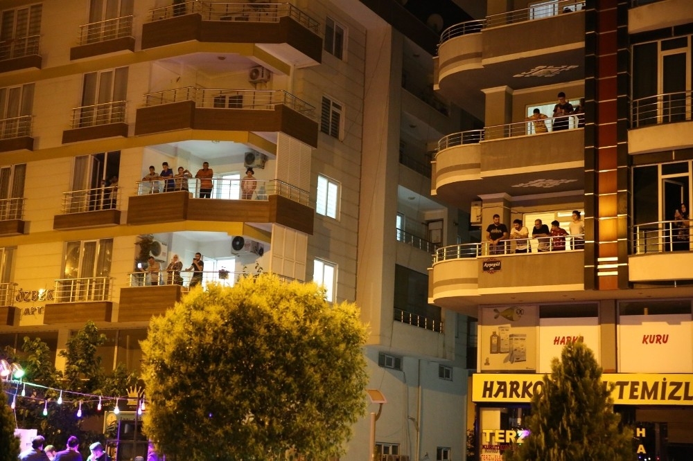Bayramda vatandaşa mobil konser