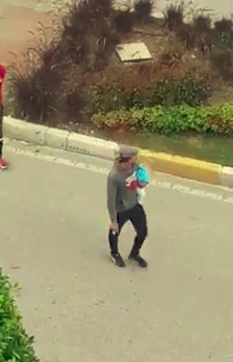 Bebeğini rehin alan o vicdansız baba tutuklandı