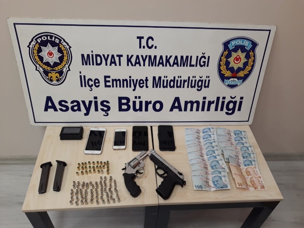 "Berberiz, tıraş etmeye geldik" dediler ve...