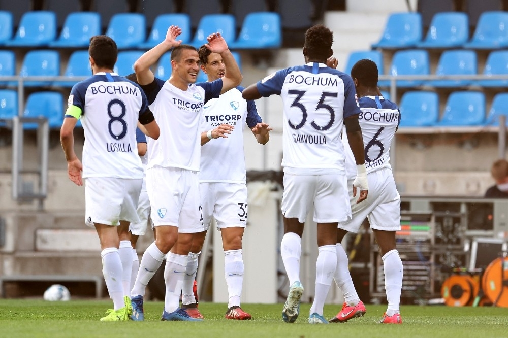 Bochum, evinde galip