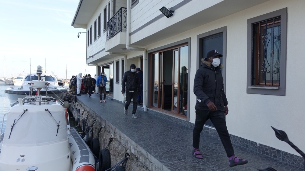Çanakkale'de 31 düzensiz göçmen kurtarıldı