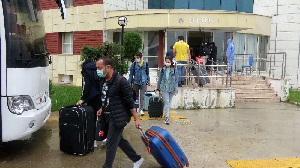 Çanakkale'de karantinaya alınan 89 gemi mürettebatı tahliye edildi