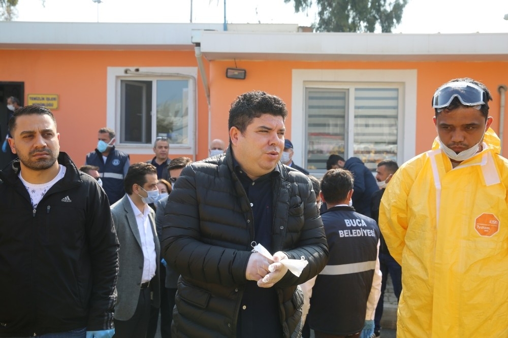 En kalabalık ilçede dezenfekte arttı vaka sayısı düştü