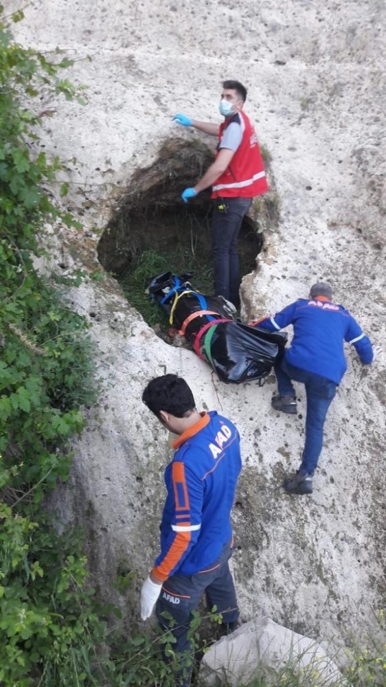 Fotoğraf çekerken uçurumdan düşen adam hayatını kaybetti