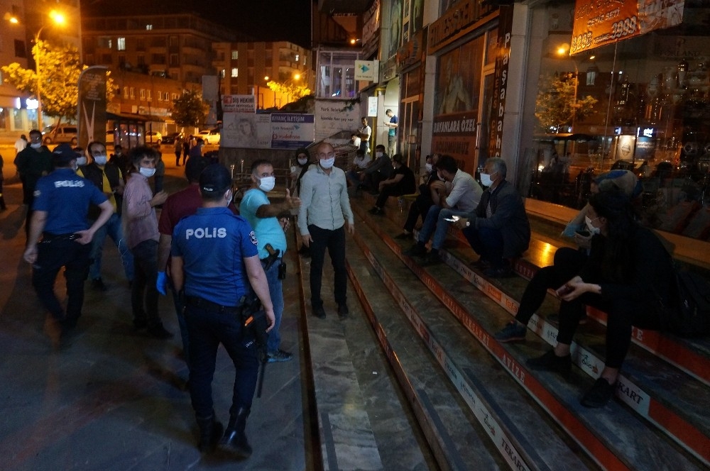 HDP Batman il binasına baskın