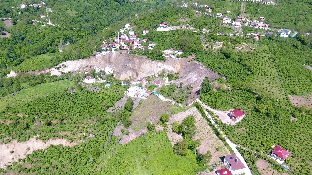 Heyelan mağdurlarına yeni ev müjdesi