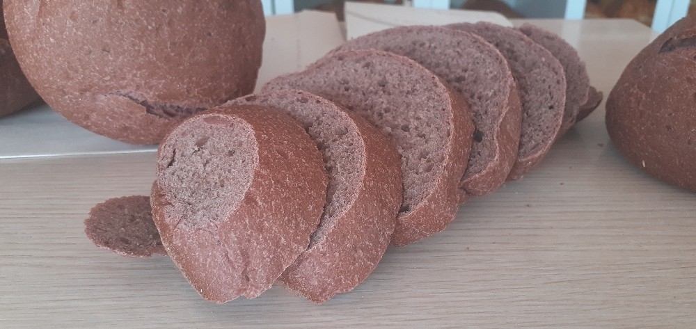 Kırmızı pancardan üretilen mor ekmek