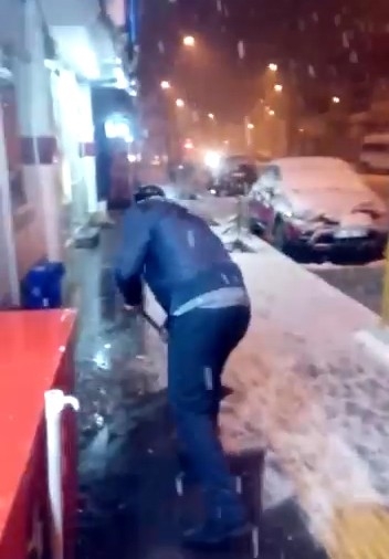Mayıs ayında lapa lapa kar yağdı
