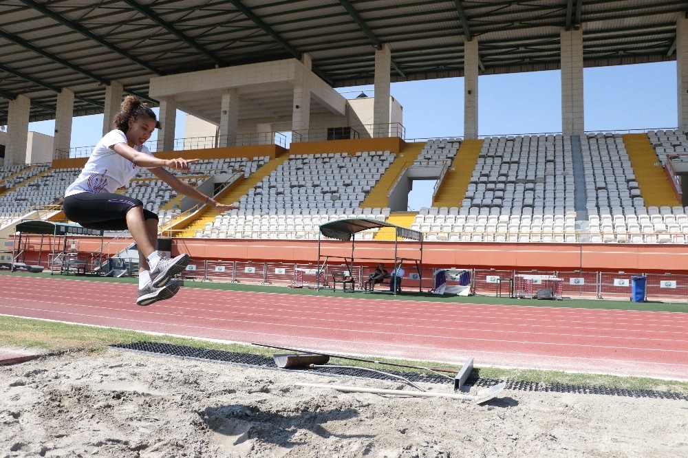 Milli atletizmcilerin hedefi olimpiyatlar