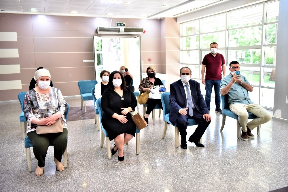 Nikahlar 10 davetliyle kıyılıyor
