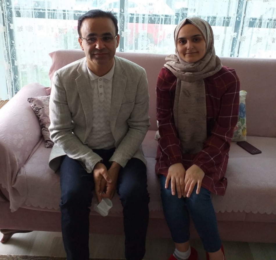 Öğretmen atandığı gün kanser olduğunu öğrendi