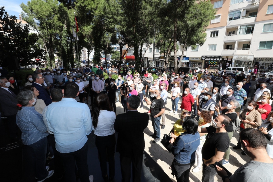 "Bizi cezaevine atarak susturabileceklerini zannediyorlar"