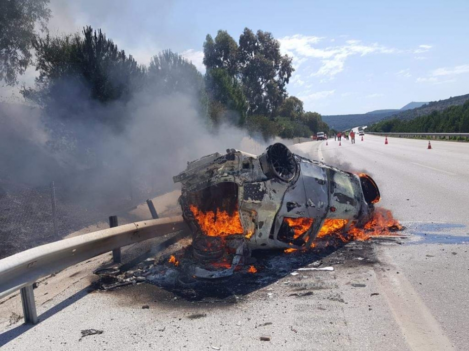 Çeşme otoyolunda feci kaza