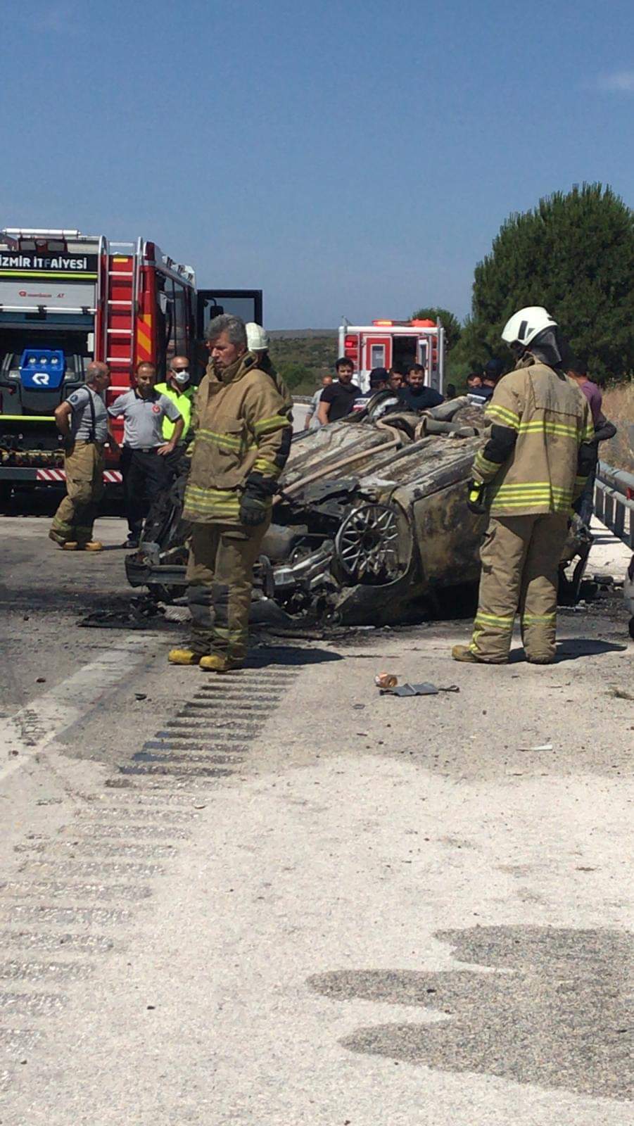 Çeşme otoyolunda feci kaza