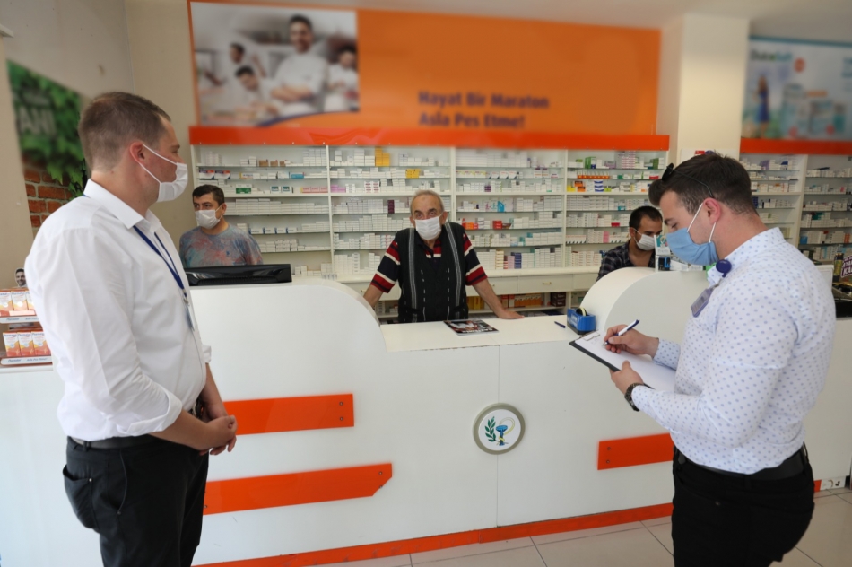 Gaziemir’de “çözüm ekibi” esnafı dinliyor