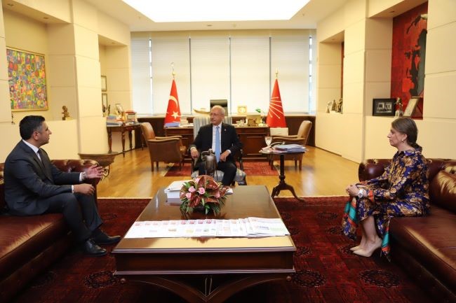 Kayalar'dan 'lider ziyareti'