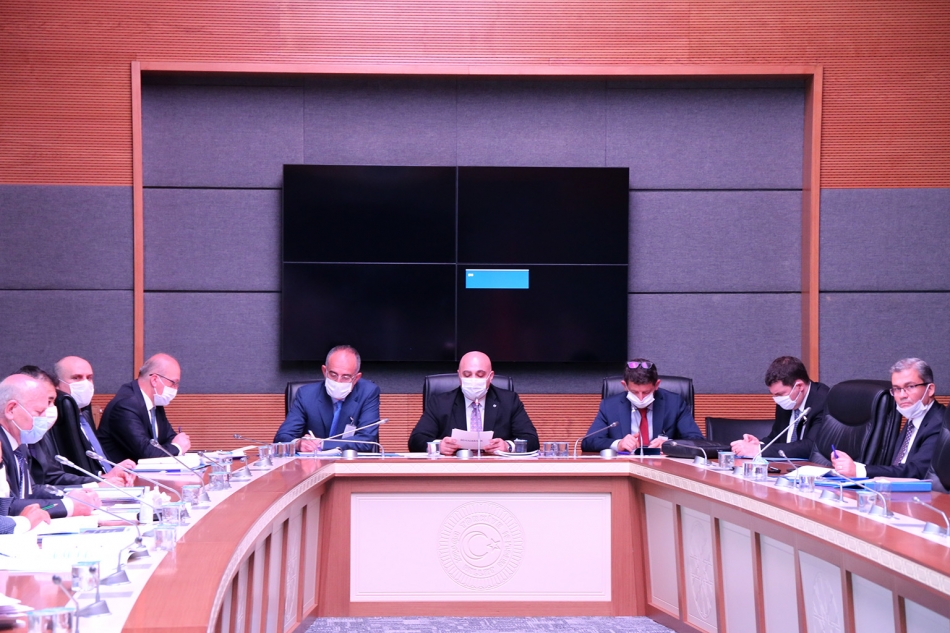 Sertel: Tiraj yok, izlenirlik yok, reklamlar yandaşa
