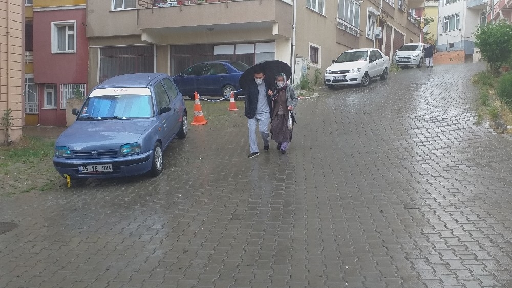 20 ilde sarı kodla beklenen yağış bir anda bastırdı