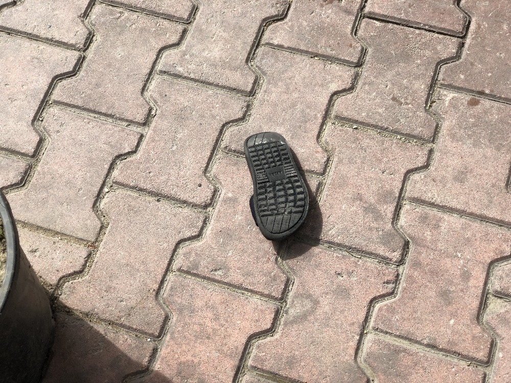 4 yaşındaki çocuk pencereden düştü