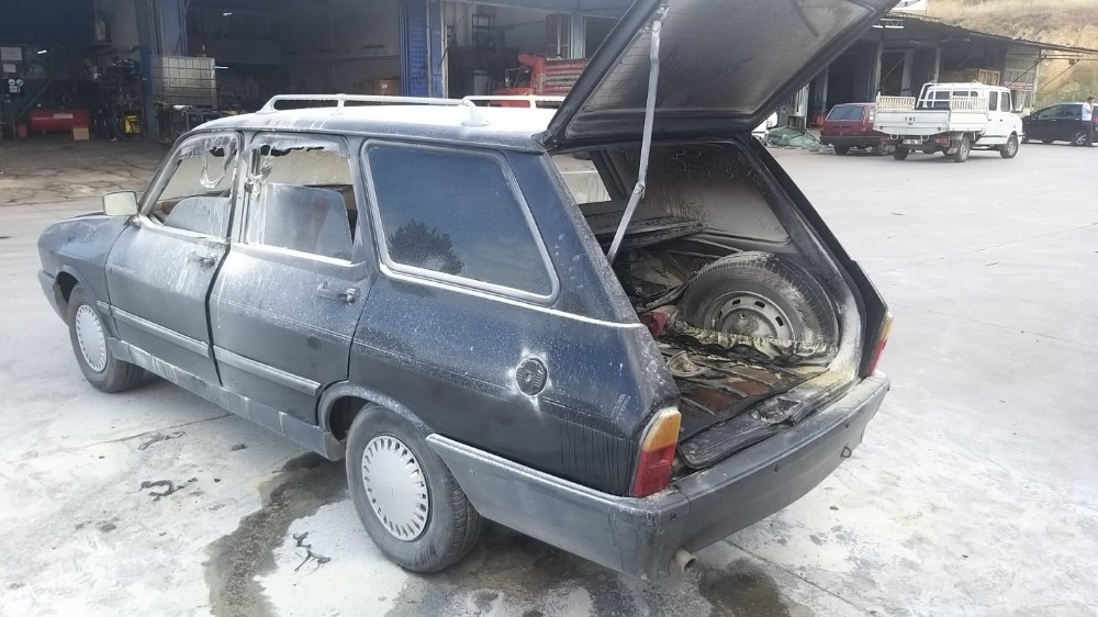 Aliağa'da otomobilin LPG tankı patladı: 2 ağır yaralı