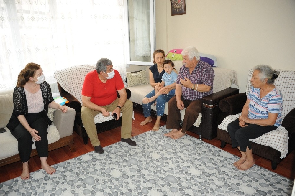 Başkan Çalkaya, şehit babalarını yalnız bırakmadı