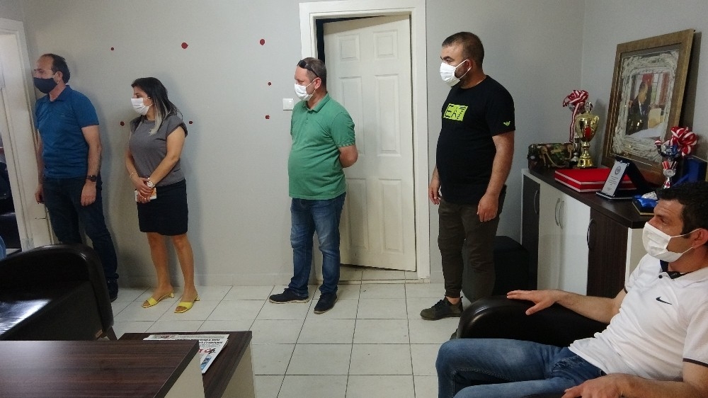 Gazetecilere korona virüs testi