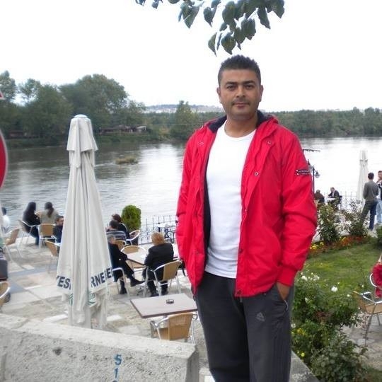 Kamyona ok gibi saplandı: 2 ölü, 1 çocuk yaralı