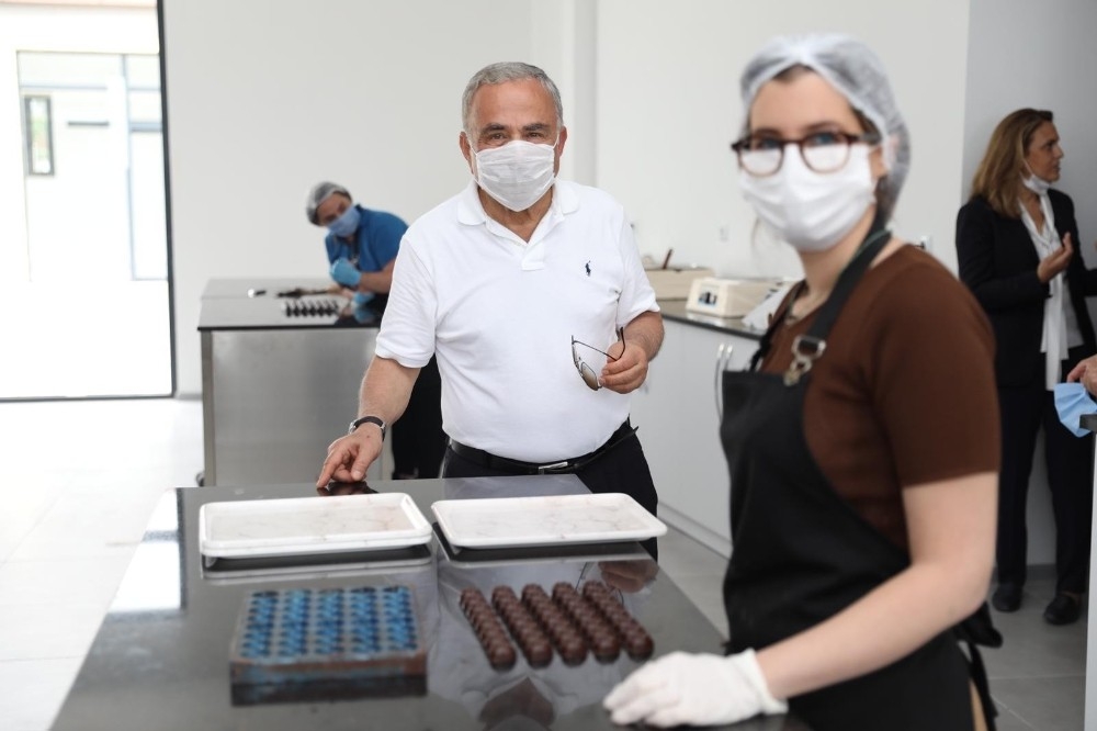Kibele çikolata markası oldu