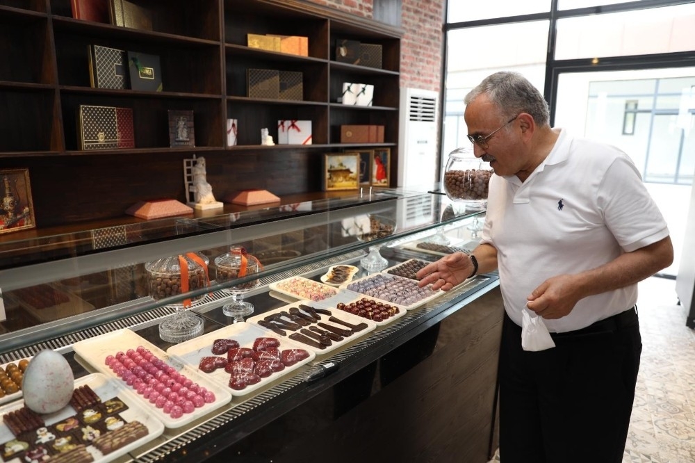 Kibele çikolata markası oldu