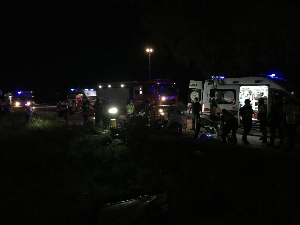 Manisa'da otobüs kazası: 2 ölü