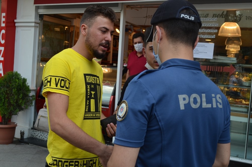 Maske takmama cezası 900 liraya çıkıyor