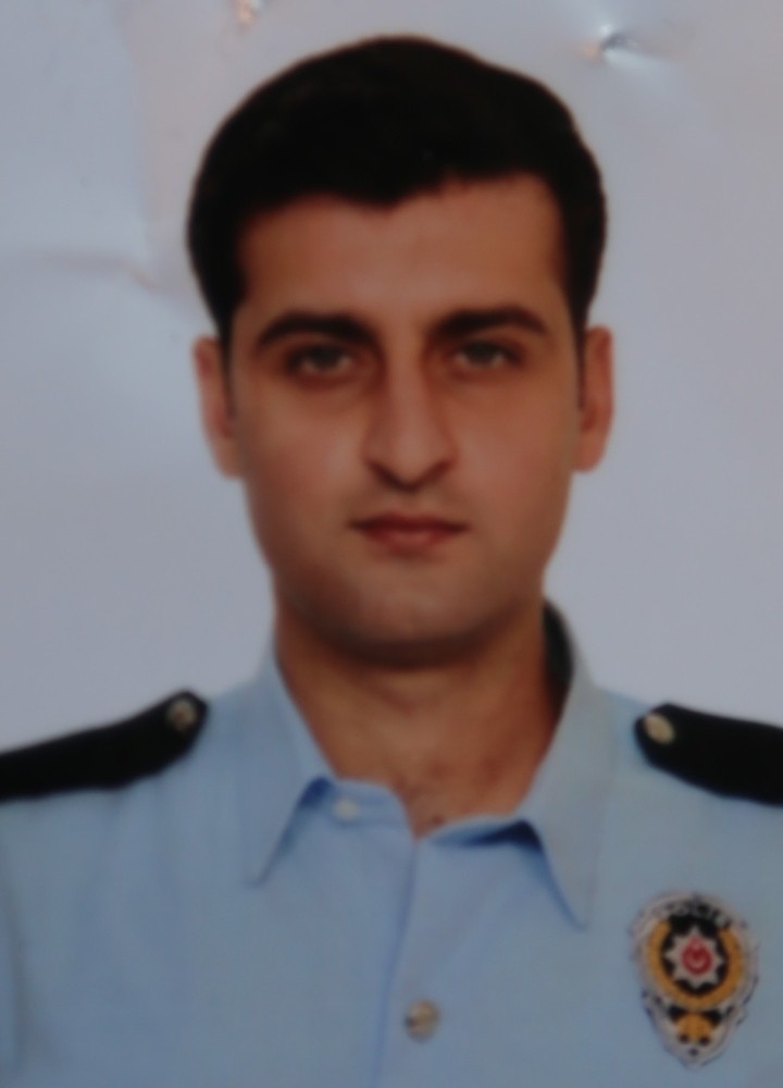 Şehit eşini, "Seni seviyorum" diye uğurladı