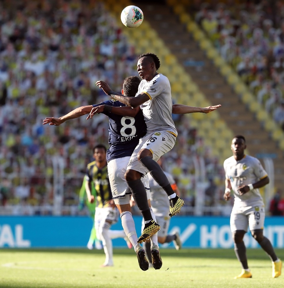 Fenerbahçe uzatmalarda iki gol buldu
