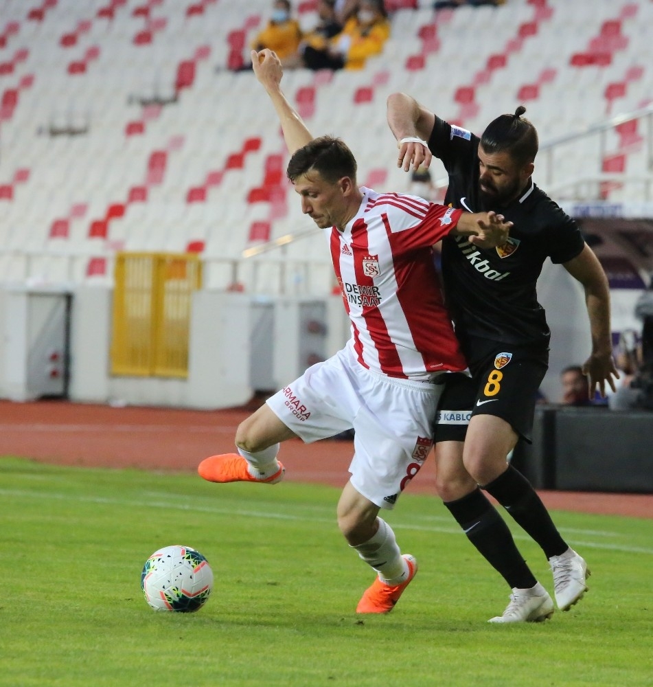 Süper Lig: Sivasspor: 0 - Kayserispor: 2