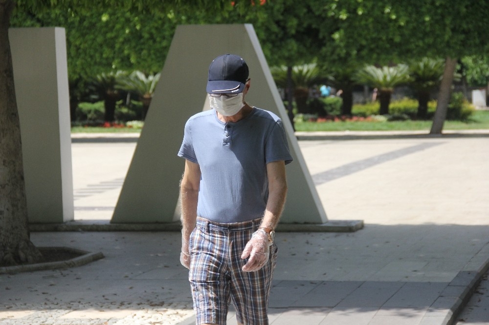 Termometreler 47 dereceyi gösterdi, yaşlılar sokağa çıkmadı