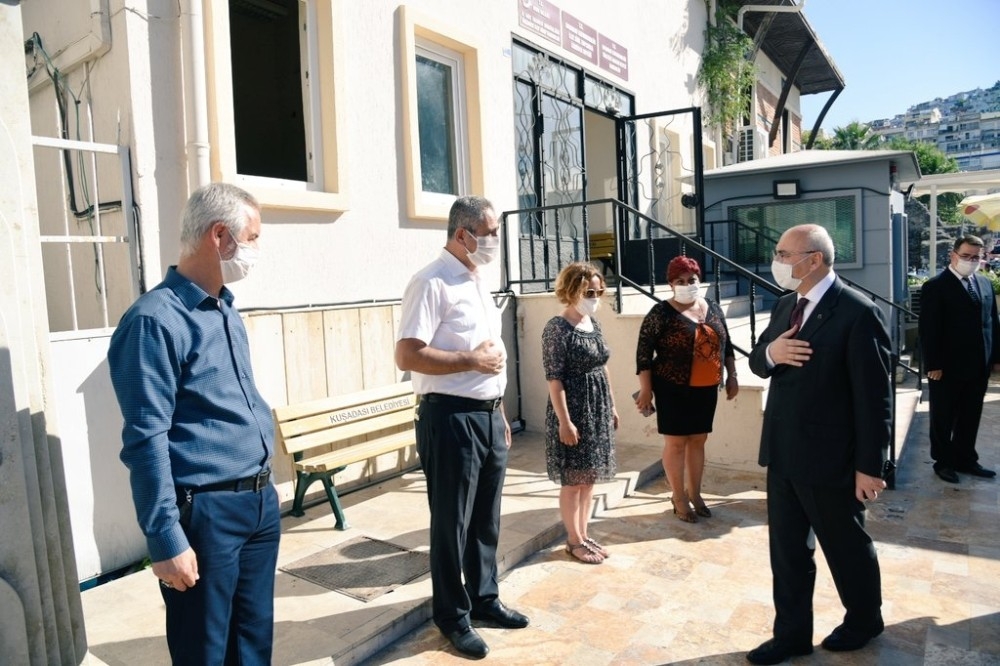 Vali Köşger, Kuşadası'na veda etti