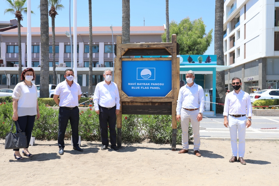 Marmaris Plajı’na “Mavi Bayrak” çekildi