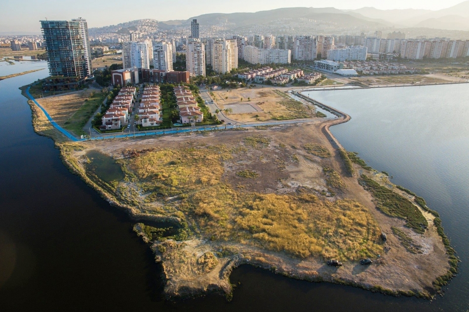 Mavişehir'de satılan deniz burası!