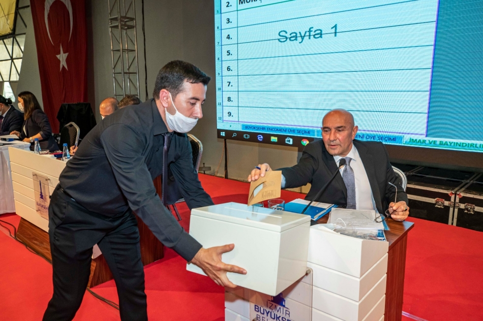 İzmir Büyükşehir komisyonlarına yeni üyeler